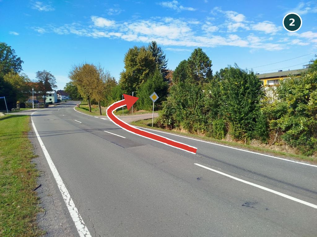 2 – Der Abzweig direkt hinter dem Vorfahrtsschild