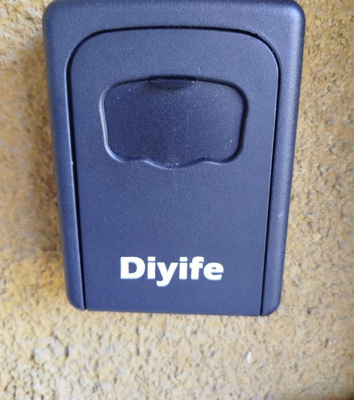 Die geschlossene Schlüsselbox
